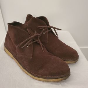 🏜️ Brown suede desert boots
